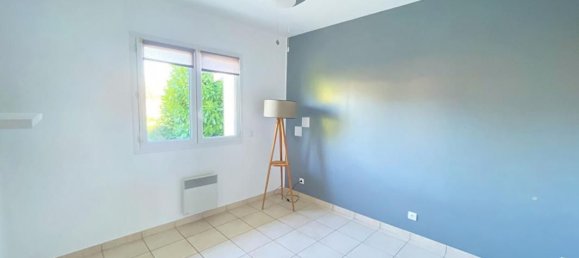 Casa de 4 dormitorios en Quinsac, France No. 98590 6