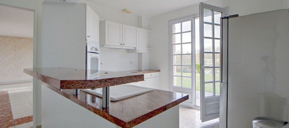 5 bedrooms House in Verneuil-sur-Seine, France No. 151409 6