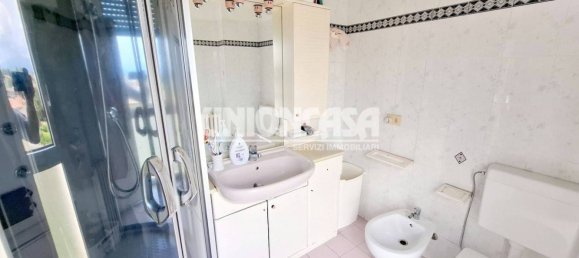 2 chambres Appartement à Olgiate Comasco, Italy No. 260684 14