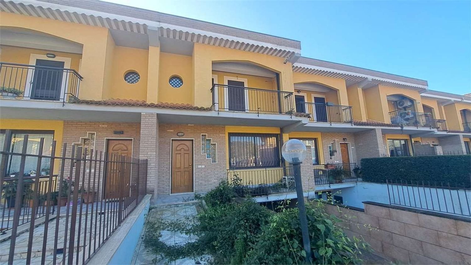 9 غرف نوم شقة في Tarano, Italy رقم 382026