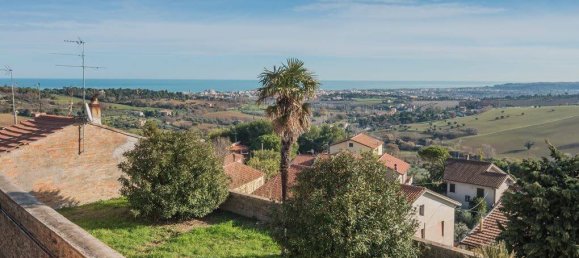 4 bedrooms Building in Civitanova Marche, Italy No. 68923 10