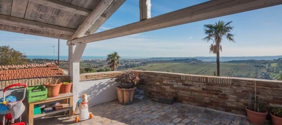 4 bedrooms Building in Civitanova Marche, Italy No. 68923 12