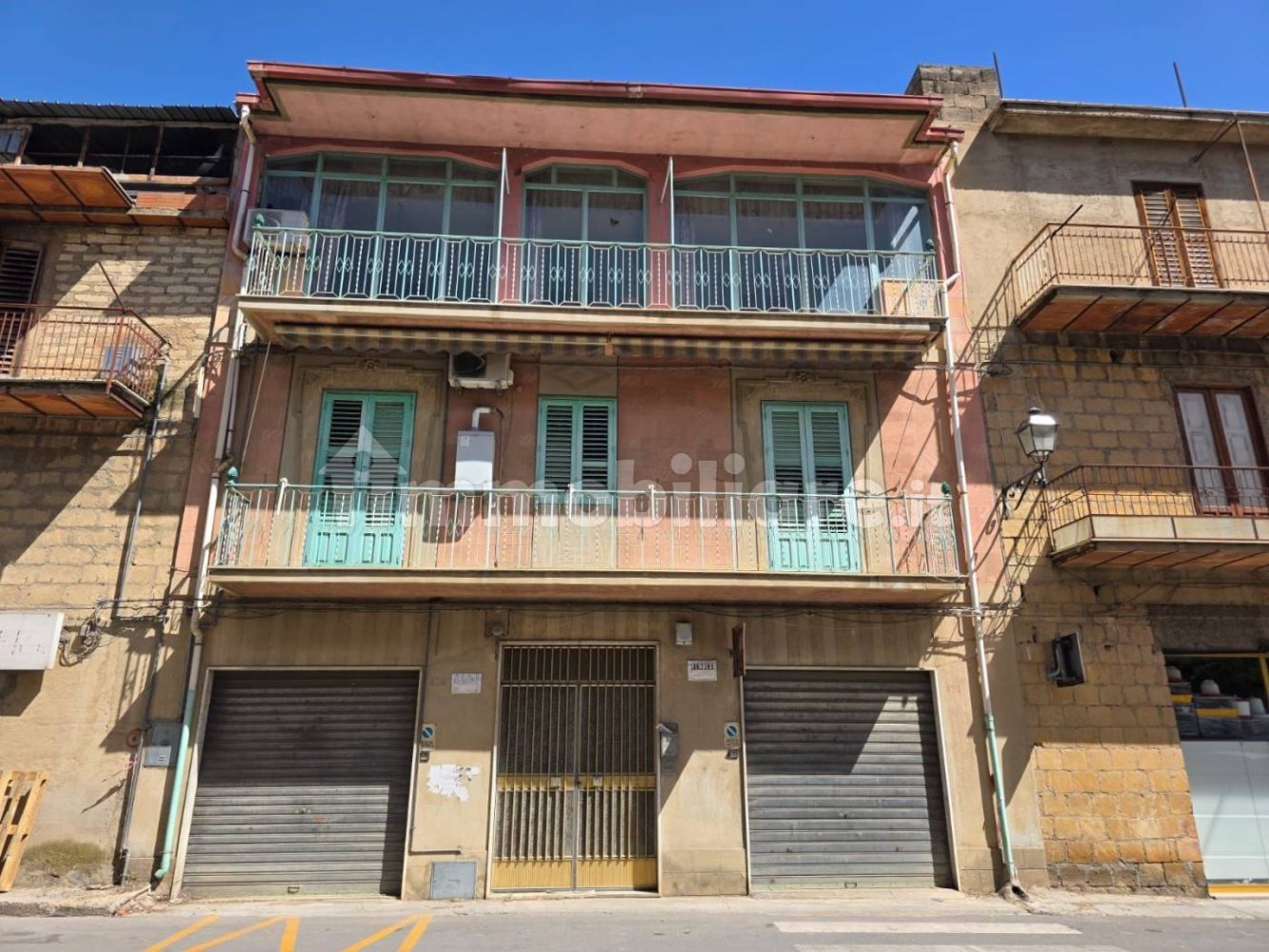 3 bedrooms Villa in Barrafranca, Italy No. 275141