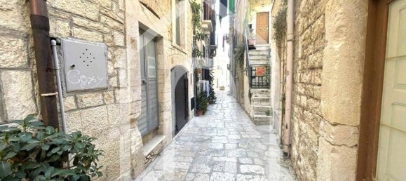 Studio in Giovinazzo, Italy No. 289153 6