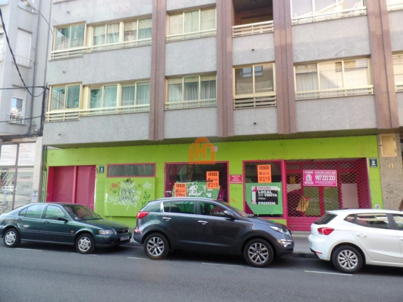 616m² Commercial property in Leon, Spain No. 29084