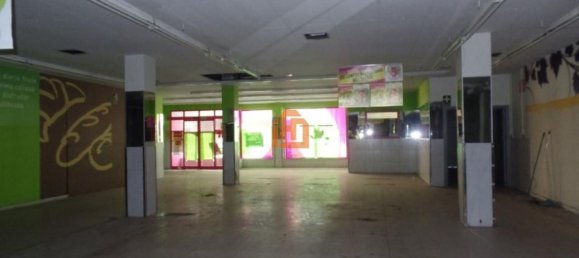 616m² Commercial property in Leon, Spain No. 29084 5