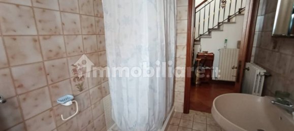 Casa de 2 dormitorios en Valdilana, Italy No. 264982 16