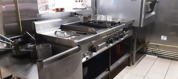 220m² Commercial property in Lille, France No. 92171 6