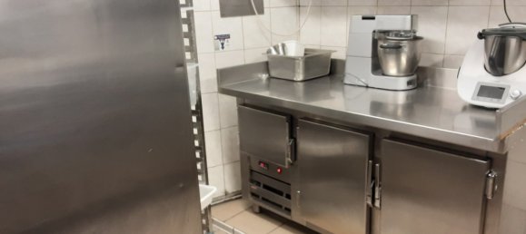 220m² Commercial property in Lille, France No. 92171 7