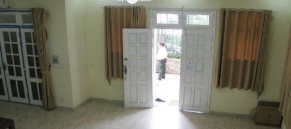 4 bedrooms Villa in Tay Ho, Vietnam No. 6351 11