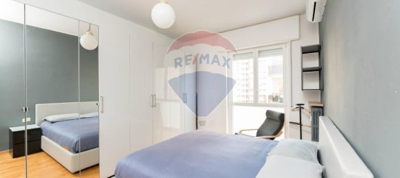 Квартира с 3 комнатами в Чинизелло Бальсамо, Италия № 8616 24