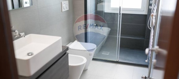 Квартира с 3 комнатами в Чинизелло Бальсамо, Италия № 8616 23