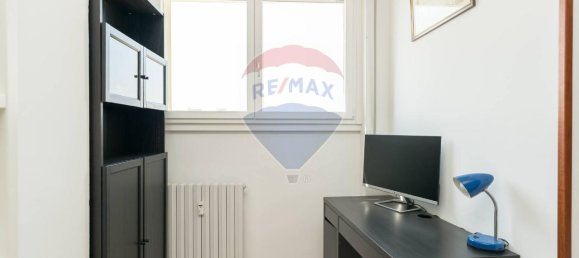 Квартира с 3 комнатами в Чинизелло Бальсамо, Италия № 8616 7