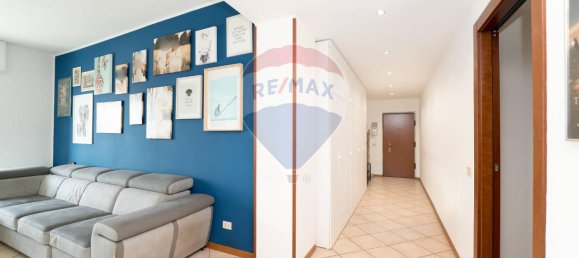 Квартира с 3 комнатами в Чинизелло Бальсамо, Италия № 8616 16