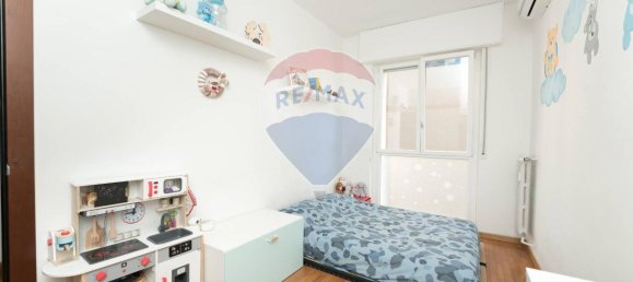 Квартира с 3 комнатами в Чинизелло Бальсамо, Италия № 8616 30