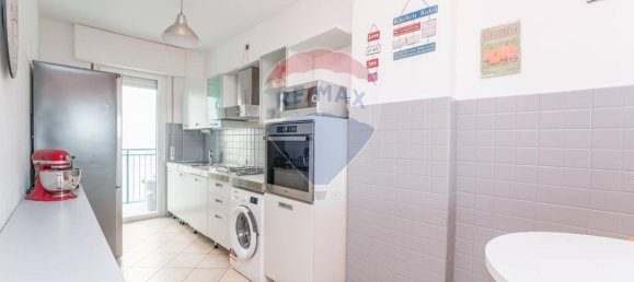 Квартира с 3 комнатами в Чинизелло Бальсамо, Италия № 8616 19