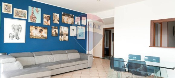 Квартира с 3 комнатами в Чинизелло Бальсамо, Италия № 8616 9