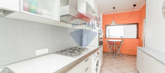 Квартира с 3 комнатами в Чинизелло Бальсамо, Италия № 8616 20