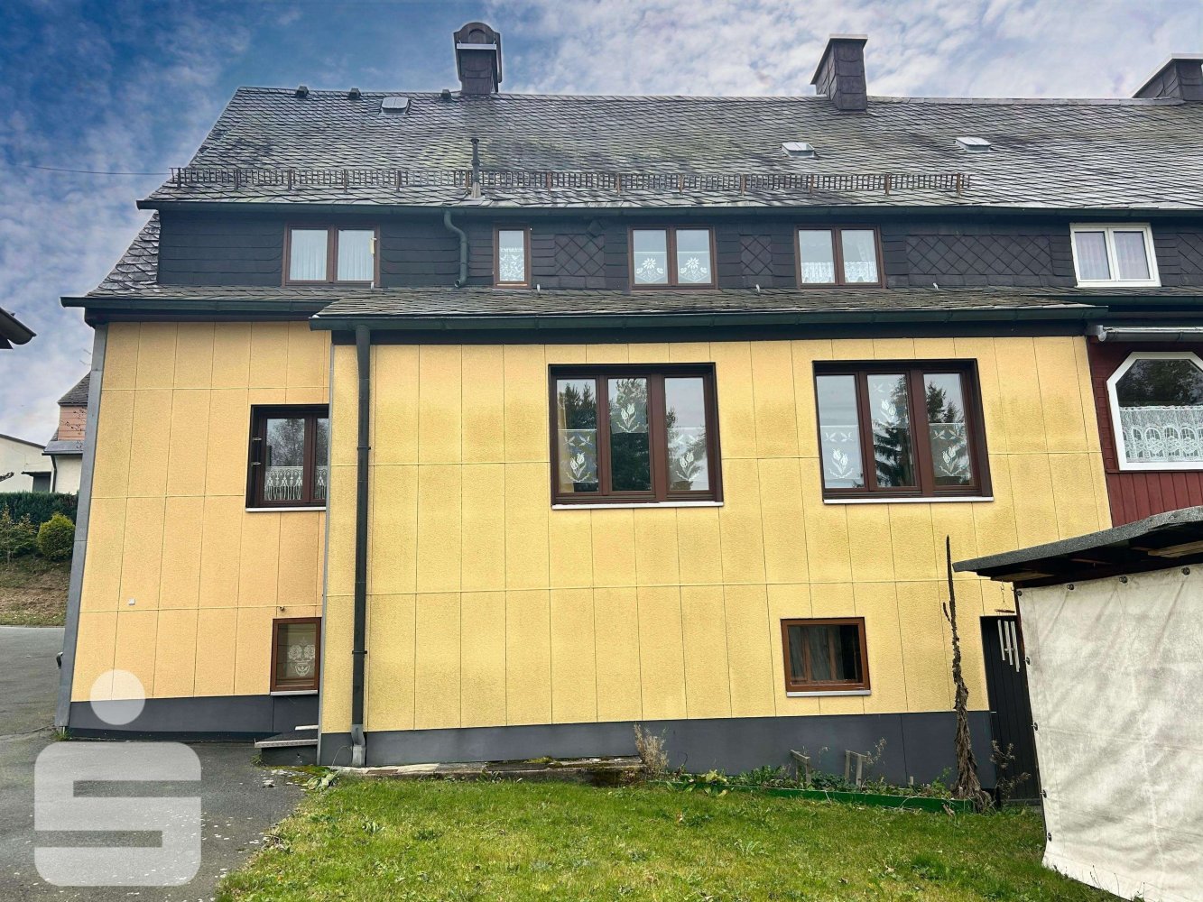 Adosado de 3 dormitorios en Hof, Germany No. 192456