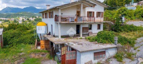 4 bedrooms Villa in Erbezzo, Italy No. 267205 26