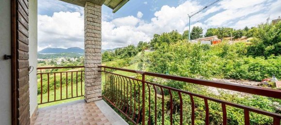 4 bedrooms Villa in Erbezzo, Italy No. 267205 25
