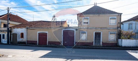 3 bedrooms House in Vilarinho do Bairro, Portugal No. 47613 2