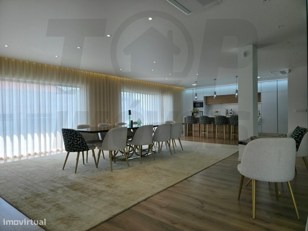 Villa T6 em Loures, Portugal N.º 243754