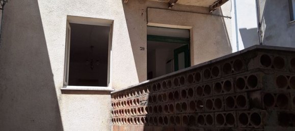 5 rooms House in Carunchio, Italy No. 291547 3