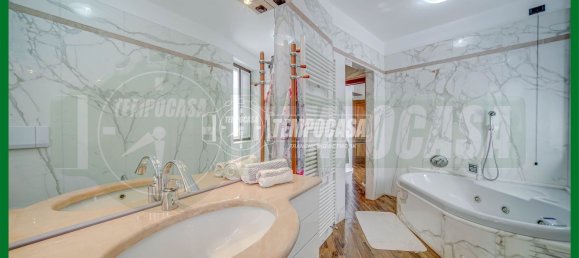 7 rooms Villa in Laveno-Mombello, Italy No. 312022 44