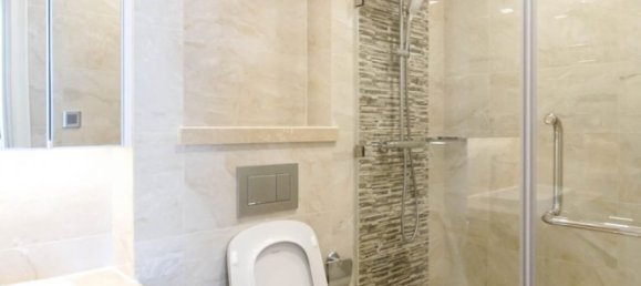 2 bedrooms Apartment in District 1, Vietnam No. 18080 3