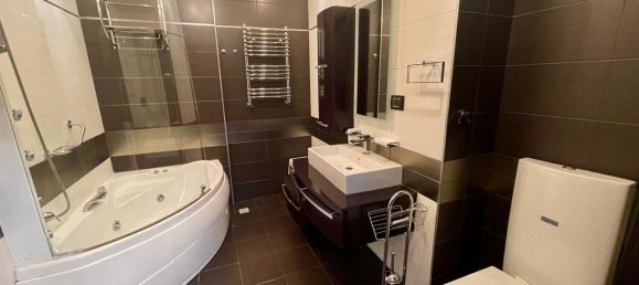 5 bedrooms Apartment in Yasamal, Azerbaijan No. 2227 10