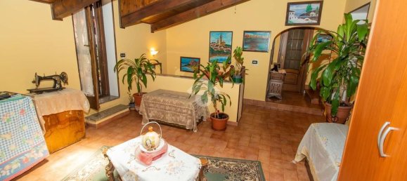 5 rooms House in Turin, Italy No. 271693 16