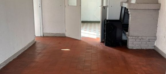 Casa de 3 dormitorios en Guichainville, France No. 318210 2