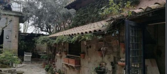 Вилла с 8 комнатами в Веллетри, Италия № 194781 2