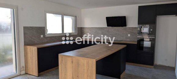 4 chambres Maison à Côte-d'Or, France No. 359253 11