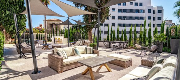 Apartamento de 3 dormitorios en Marbella, Spain No. 136799 6