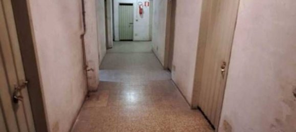 Oficina en Ferrara, Italy 23 m² No. 274405 10