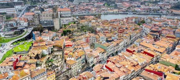 Gebäude in Porto, Portugal 350m², Nr. 129339 21