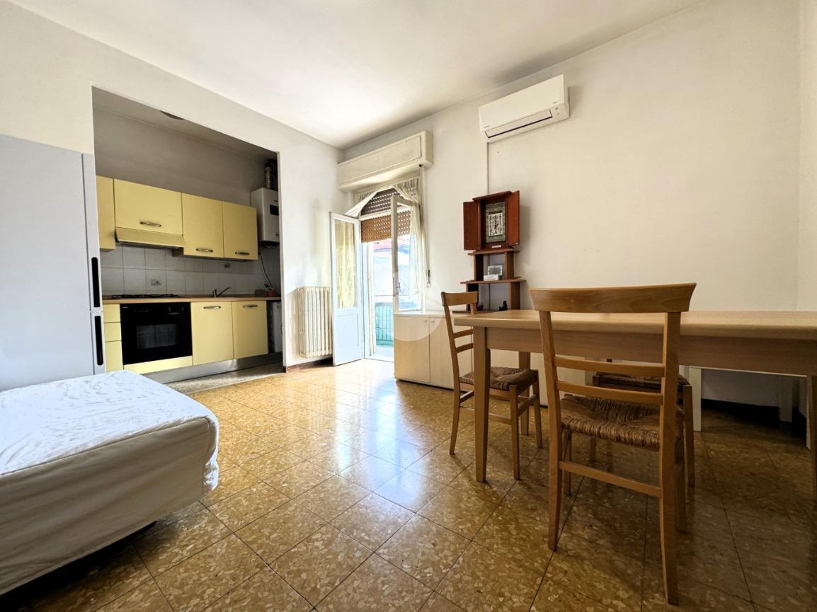 2 rooms Apartment in Verona, Italy No. 236499