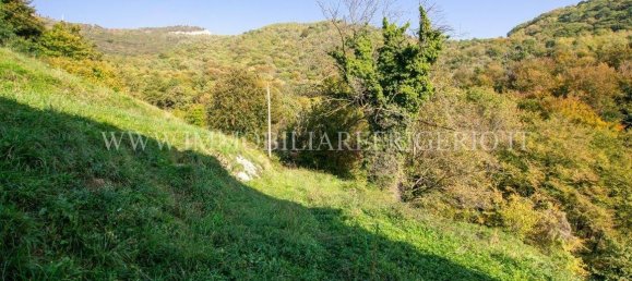 3 bedrooms House in Caprino Bergamasco, Italy No. 176793 7