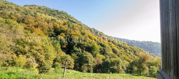 3 bedrooms House in Caprino Bergamasco, Italy No. 176793 8