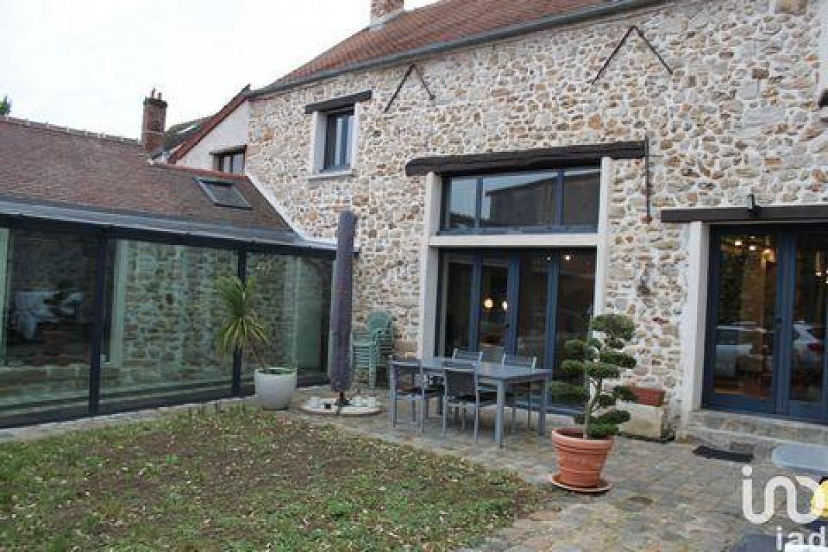 4 bedrooms House in Marcoussis, France No. 2389