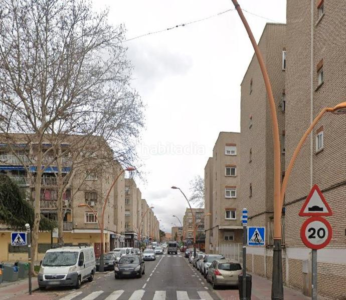 Apartamento de 3 dormitorios en Parla, Spain No. 263660