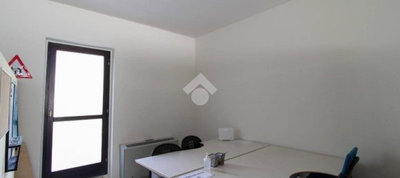 1 room Commercial property in Peschiera Borromeo, Italy No. 296481 10