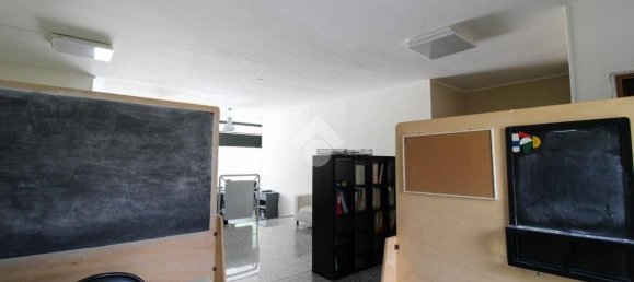 1 room Commercial property in Peschiera Borromeo, Italy No. 296481 2