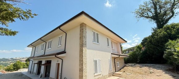 8 Schlafzimmer Villa in Marche, Italy, Nr. 386278 31