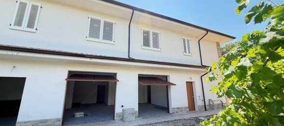 8 Schlafzimmer Villa in Marche, Italy, Nr. 386278 29