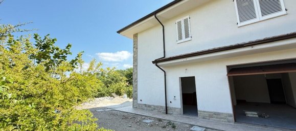 8 Schlafzimmer Villa in Marche, Italy, Nr. 386278 30
