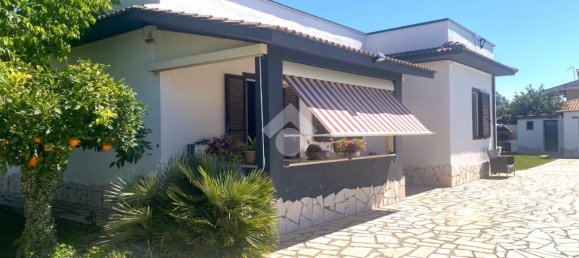 3 bedrooms Villa in Anzio, Italy No. 47714 2