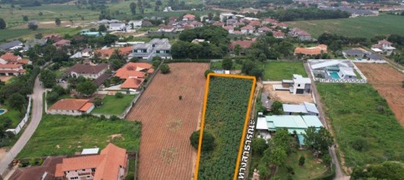 Commercial property in Pattaya, Thailand No. 24410 3